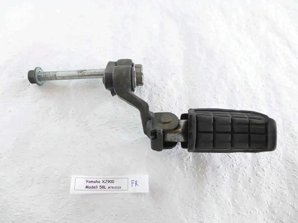 Yamaha XJ 900 58L Fußraste Fahrer rechts mit Aufnahme Top-Preis