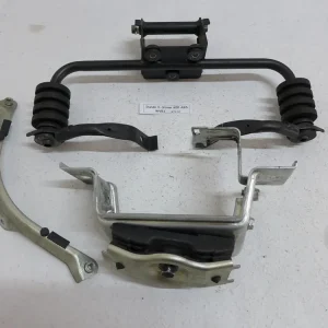 Suzuki V-Strom 650 DL WVB1 Halterungen Tank Finale Aktion