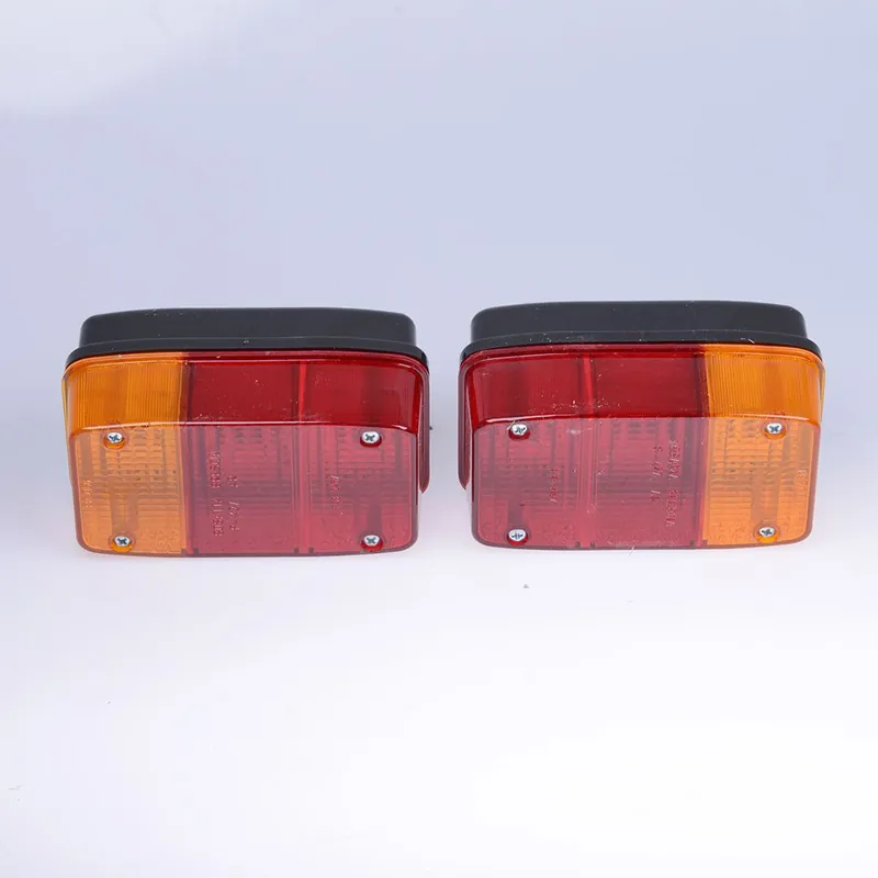 Schneller Versand KMP italiana Rückleuchten kpl. Paar 111810
