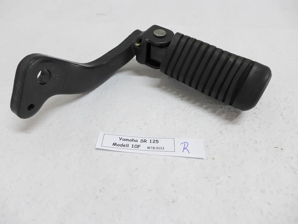 Yamaha SR 125 F10 Fußraste Fahrer rechts Letzte Chance
