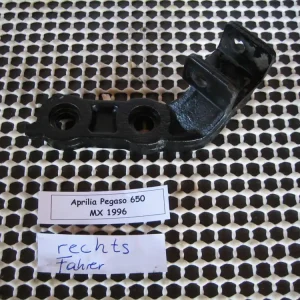 Aprilia Pegaso 650 MX Rastenaufnahme Halterung Fußraste vorn Fahrer rechts Preiswert
