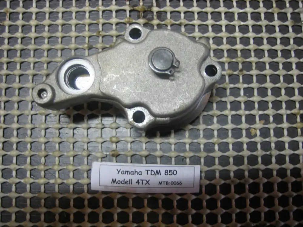 Ausverkauf Yamaha TDM 850 4TX Motor Ölpumpe 1