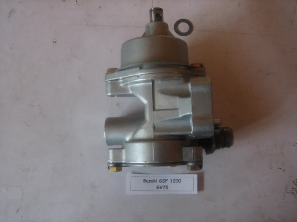 Suzuki GSF 1200 GV75A Ölpumpe Direktkauf