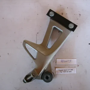 Triumph Sprint ST 955i Typ695 Soziusraste rechts Halterung Günstig