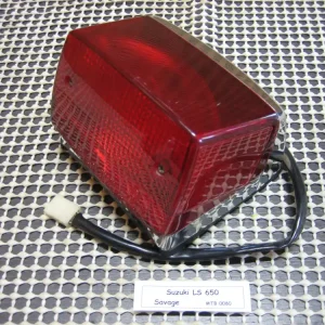 Suzuki LS 650 Savage Rücklicht mit Stecker Super-Preis