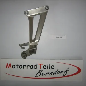 Abverkauf Honda CBR 125 R Rastenhalterung Sozius rechts gut