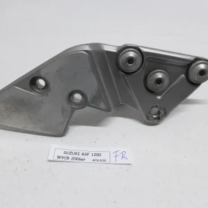 Kracherpreis Suzuki GSF1200 WVCB Fußrastenaufnahme Fahrer rechts
