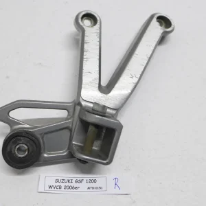 Neue Ware Suzuki GSF1200 WVCB Fußrastenaufnahme Sozius rechts