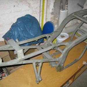 Suzuki GS 500 E Rahmen mit Papieren, gesandstrahlt und grundiert Markenprodukt