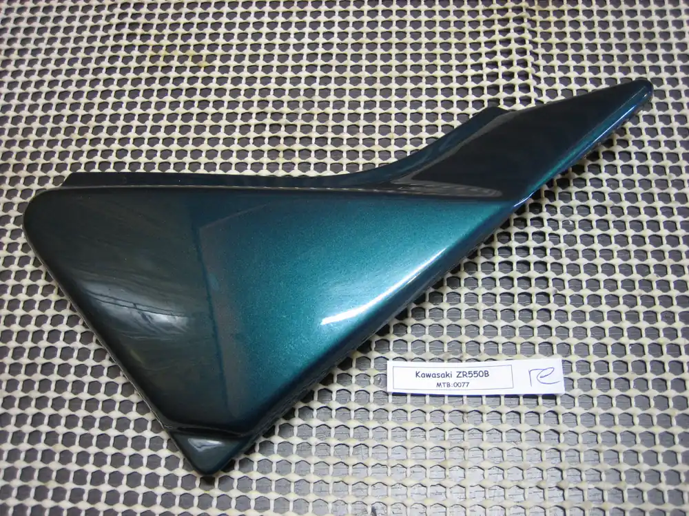 Neue Kollektion Kawasaki Zephyr 550 ZR550B Seitenverkleidung Seitendeckel rechts
