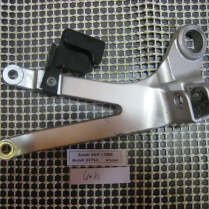 Rabatt Suzuki GSX 1100G GV74A Rastenhalterung Sozius links