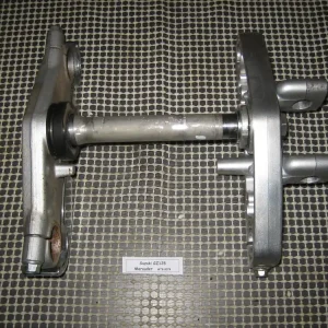 Suzuki GZ 125 Marauder Gabelbrücke Echt