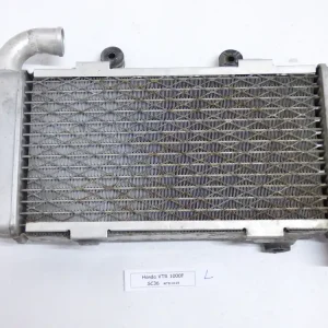 Preisknaller Honda VTR 1000F Kühler links