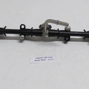 Preisknaller Yamaha FZ8 RN25 Einspritzdüsen Halterung Verteiler