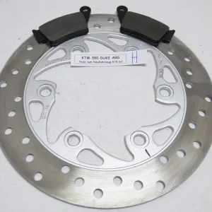 KTM 390 DUKE Bremsscheibe hinten mit Belägen Preisknaller