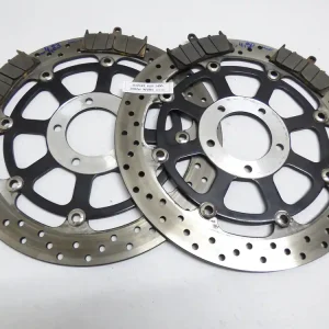 Suzuki GSX 1400 WVBN Bremsscheiben vorn mit Belägen Neu Im Sortiment