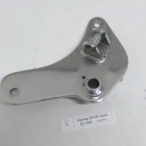 Neu Hyosung GV 125 Aquila Fußrastenhalterung Fahrer rechts