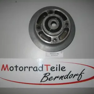 Kawasaki Z 400 Kettenradaufnahme Finale Aktion