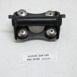 Echt Suzuki GSR 600 WVB9 ABS Benzintankhalterung am Tank