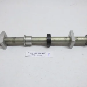Triumph Tiger 1050 Hinterachse Steckachse Hinten Finale Aktion