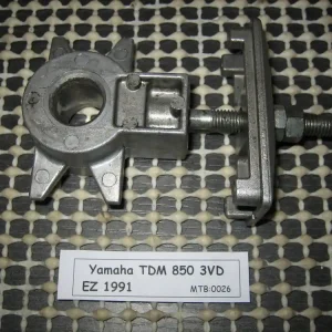 Neu Yamaha TDM 850 3VD Kettenspanner